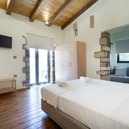 Kyriaki's Traditional House * Galatász