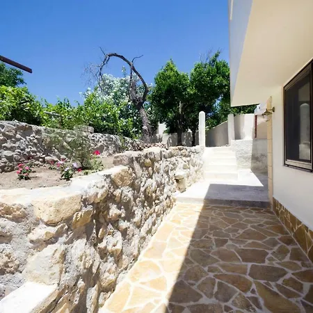 Kyriaki's Traditional House * Galatász